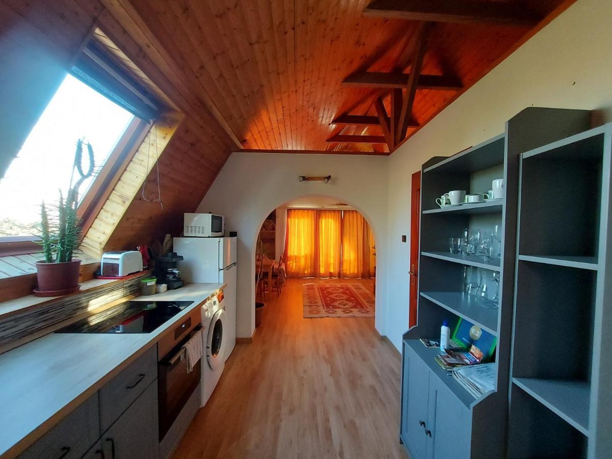 Attila-Apartman Budaoers Budaörs Exterior foto