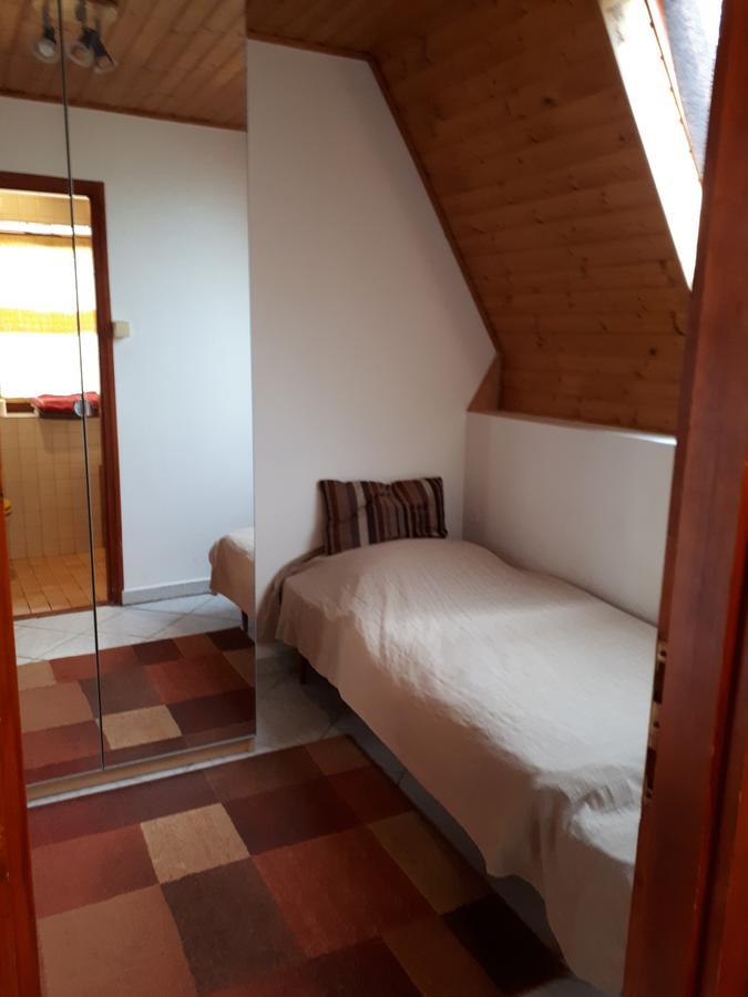 Attila-Apartman Budaoers Budaörs Exterior foto